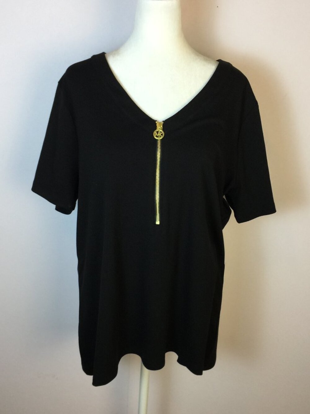 MICHAEL KORS Blouse Top 1X Woman Plus Black Knit V-neck Short Sleeve Gold Zipper